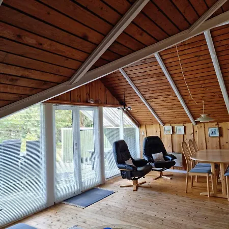 Cozy Three-bedroom In Sydals Feriehus Nedre Lysabild